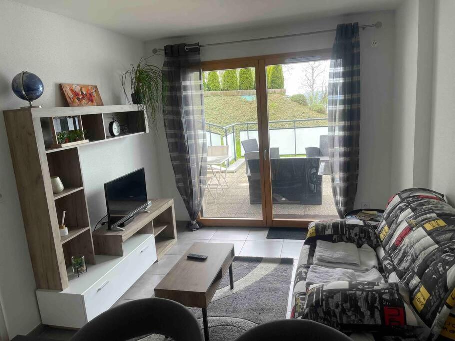 Appartement 4 Personnes Proche Lac Saint Point Montperreux Εξωτερικό φωτογραφία