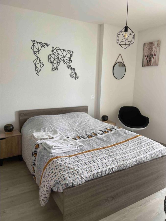 Appartement 4 Personnes Proche Lac Saint Point Montperreux Εξωτερικό φωτογραφία