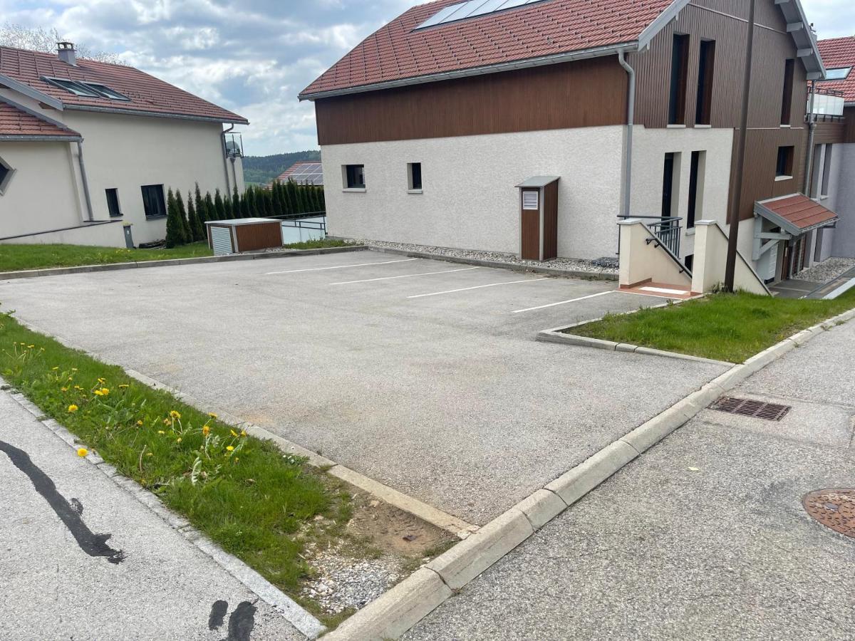 Appartement 4 Personnes Proche Lac Saint Point Montperreux Εξωτερικό φωτογραφία